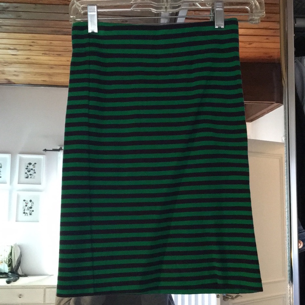 Green and navy pencil skirt